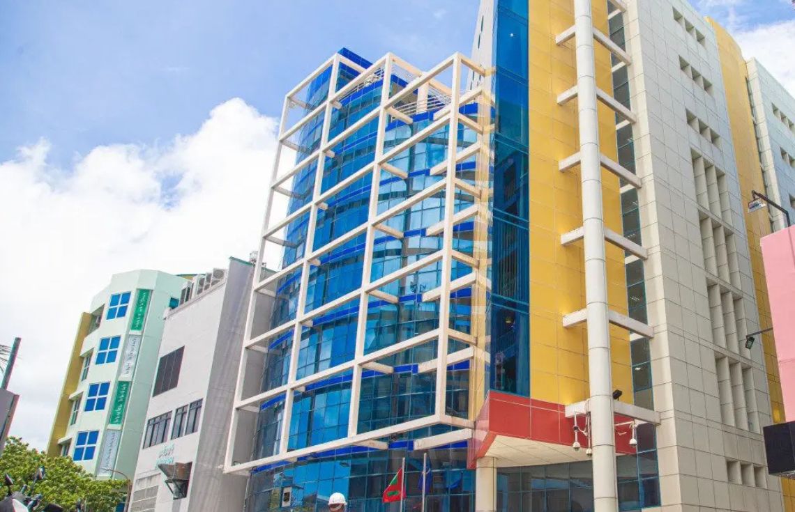 ކަސްޓަމްސްގެ ޤާނޫނީ ޒިންމާތަކާ ގުޅޭގޮތުން ދޮގު މައުލޫމާތު ނުފެތުރުމަށް ކަސްޓަމްގެ އިލްތިމާސެއް
