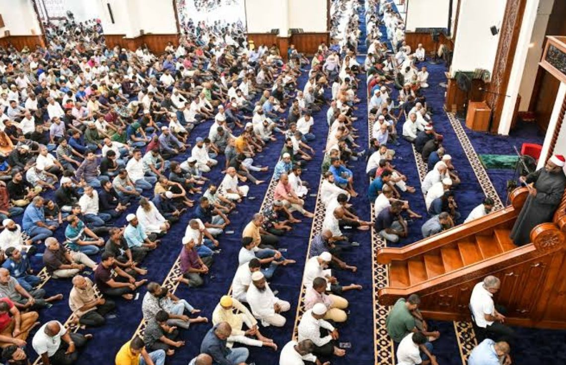 ސުންނަތާނުލައި، ދީނުގެ ޙުކުމްތަކެއް ނޭންގޭނެ: ހުކުރު ޚުޠުބާ