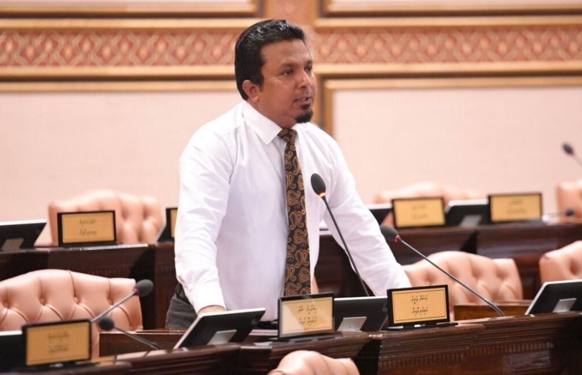 ބޭރުގެ ކޮންޓްރެކްޓަރުންނަށް ދޭ ފައިސާއިން ނަގާ ޓެކްސް %10 އަށް އިތުރުކުރަނީ