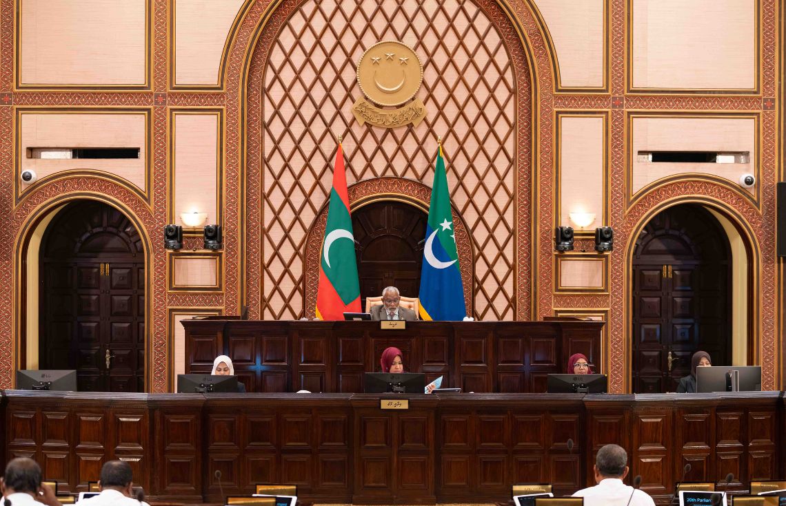 ވިތްހޯލްޑިންގ ޓެކްސް ބޮޑުކުރަން ހުށައެޅި އިސްލާޙް ބަލައިގަނެ މުޅި މަޖިލީހުގެ ކޮމިޓީއަށް