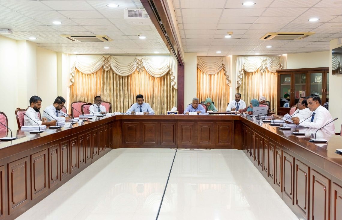 އެމްއެމްއޭގެ ރޭޓާ ޚިލާފަށް ޑޮލަރު ވިއްކުމާއި އިޝްތިހާރު ކުރުމަކީ ކުށެއްކަމަށް ކަނޑައަޅަނީ