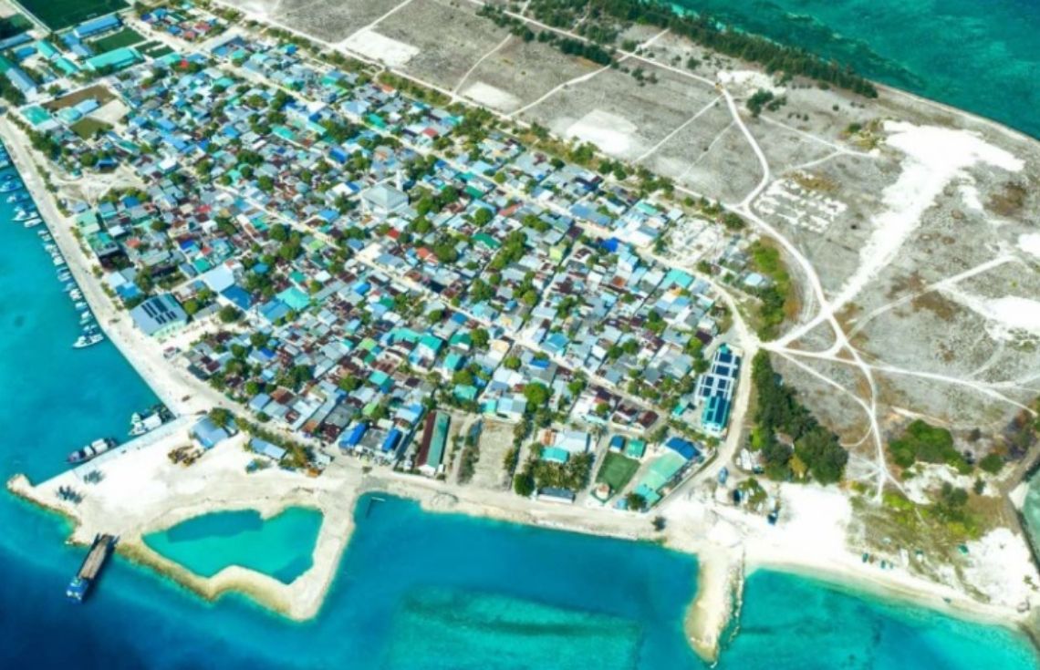 ހިންނަވަރުގެ ރަށްވެހިކަން ދޫކޮށްލާ ނަމަ 2،000 ރުފިޔާގެ ފީއެއް