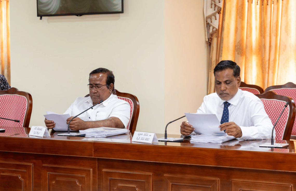 ބޭރު ފައިސާއާ ބެހޭ ޤާނޫނަށް ހުށަހެޅި އިސްލާހަށް ގަޕޯ އާއި ޝަމްހީދު ވެސް ވޯޓު ދިން