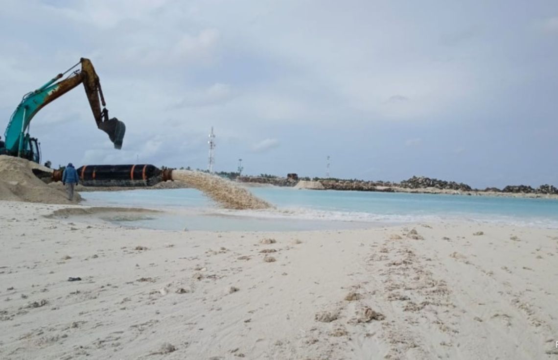 ގުރައިދޫ އެއާޕޯޓް ބިން ހިއްކުމުގެ 81 ޕަސެންޓް މަސައްކަތް ނިމިއްޖެ