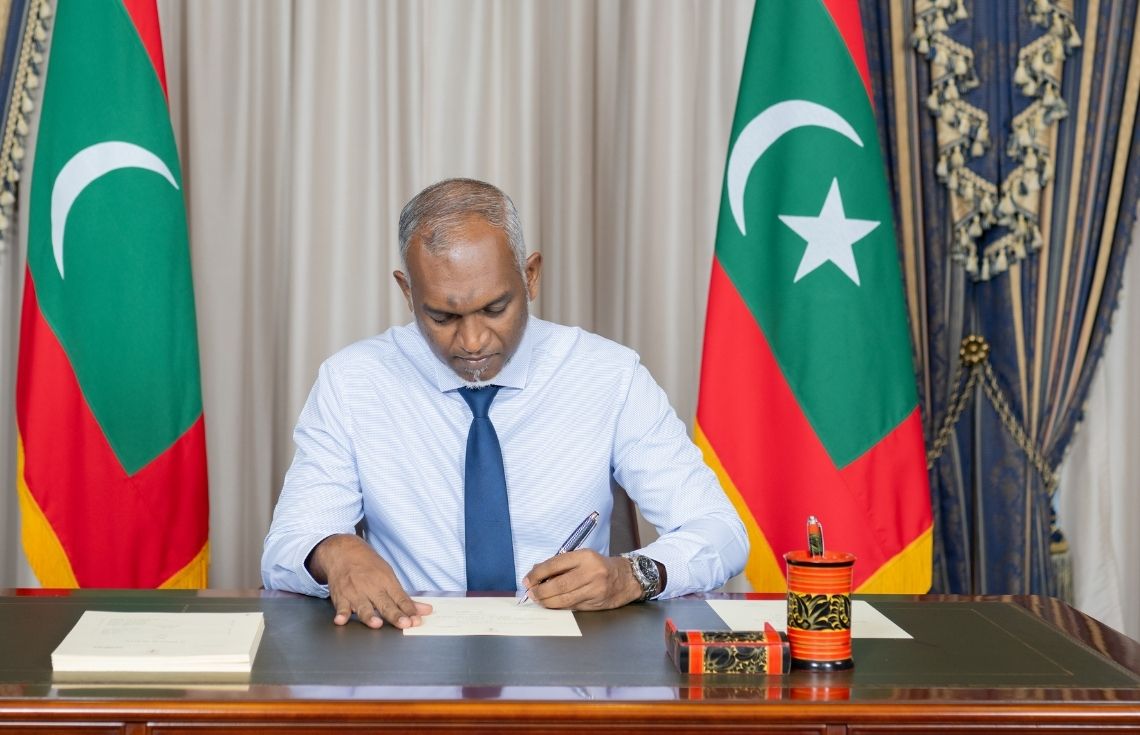 ޔުޓިލިޓީ ރެގިއުލޭޓަރީ އޮތޯރިޓީގެ ޤާނޫނަށް ގެނައި އިޞްލާޙުގެ ބިލު ތަޞްދީޤުކުރައްވައިފި