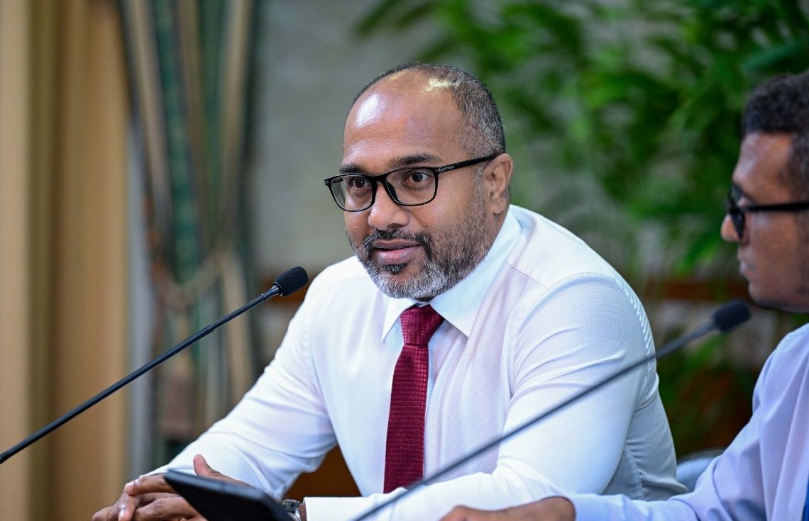 ފައިސާ މާރުކުރާ ހަތް ތަނަކުން ކަޅު ބާޒާރުގައި 76 މިލިއަން ޑޮލަރު ވިއްކާފައިވޭ: ވަޒީރު ޢަލީ އިޙްސާން