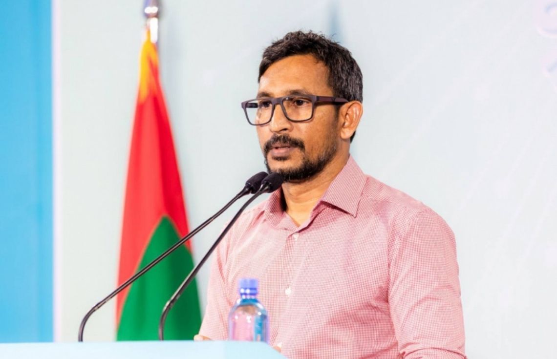 ކުރީގެ ވެރިޔަކު ޤާނޫނުތަކާއި ޚިލާފުވާން ގޮވާލުމަކީ ބޮޑު ކުށަކަށް ދަޢުވަތުދިނުން: ފަލާޙް
