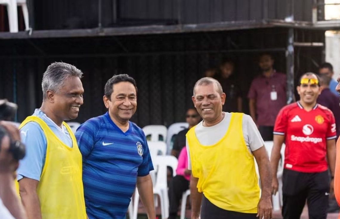 އަނެއްކާވެސް އެމްޑީޕީ ރޫޅާލަނީބާ؟ ޕާޓީގެ ލީޑާޝިޕަށް ނާންގާ ޔާމީނާއެކު ސިއްރު ޑީލްތަކެއް ހަދަނީބާ؟