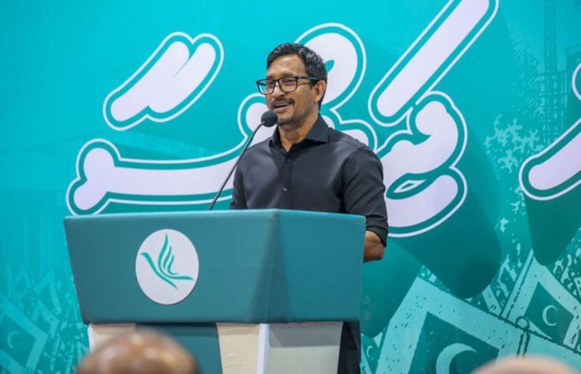ވަކި ގޮތަކަށް ވަކި ކަމެއް ކުރަން، މިހާރުގެ ރައީސް ޑރ. މުއިއްޒުގެ ފަރާތްޕުޅުން މަޖިލިސް މެންބަރުންނާ ހަމައަކަށް ނާދޭ: ފަލާޙް