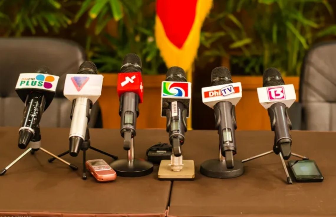 ރީ-ރަޖިސްޓަރީ ނުކުރާ ނޫސް މަޖައްލާތަކުގެ ރަޖިސްޓްރީ ބާތިލުކުރަނީ