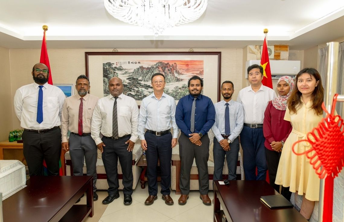 ސިނަމާލެ ބްރިޖުގެ މެއިންޓެނެސްއާ ގުޅޭ ތަމްރީނަކަށް ވުޒާރާގެ ޓީމެއް ޗައިނާއަށް