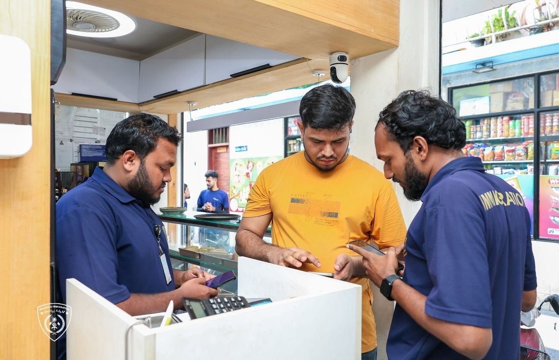 ބިޒްނަސް އަދި ސްޕެޝަލް ވިޒާގައި ތިބޭ ފަރާތްތަކަށް ވަރކް ޕަރމިޓަށް ބަދަލުނުވެވޭ ގޮތް ހަދައިފި