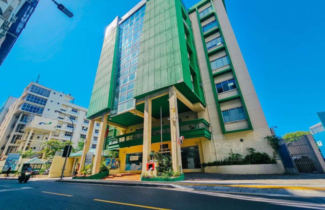50 މިލިއަން ޑޮލަރުގެ ދަރަނި މިއަދު ޚަލާސްކޮށްފި، އަދި ތެލާއި ކާޑުގެ އިންތިޒާމުތައްވެސް ހުރީ ހަމަޖެހިފައި: މާލީ ވުޒާރާ