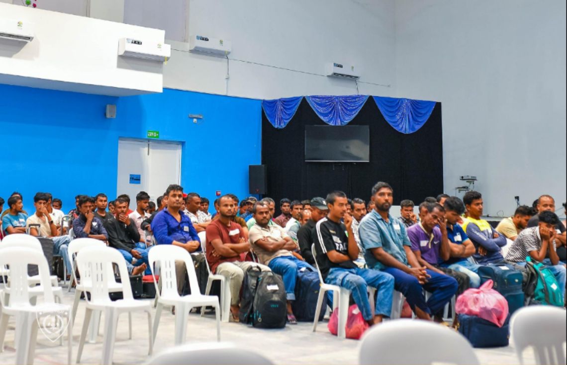 ބޮޑު އޮޕަރޭޝަނެއްގައި 100 އަށްވުރެ ގިނަ ބިދޭސީން އަތުލައިގެންފި