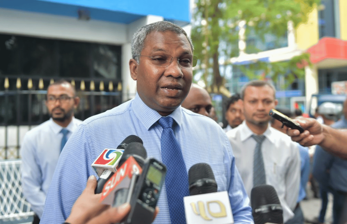 އެމްޕީއެލްގެ ކުރީގެ ސީއީއޯގެ މައްޗަށް ކޮރަޕްޝަންގެ ދައުވާ ކުރުމަށް ނިންމައިފި