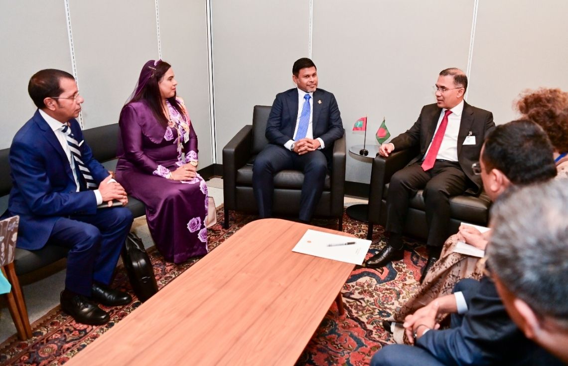 ރާއްޖެއާއި ބަންގްލަދޭޝްގެ މަސްލަހަތު ހިމެނޭ ކަންކަމުގައި ގުޅިގެން މަސައްކަތްކުރުމަށް މަޝްވަރާކޮށްފި