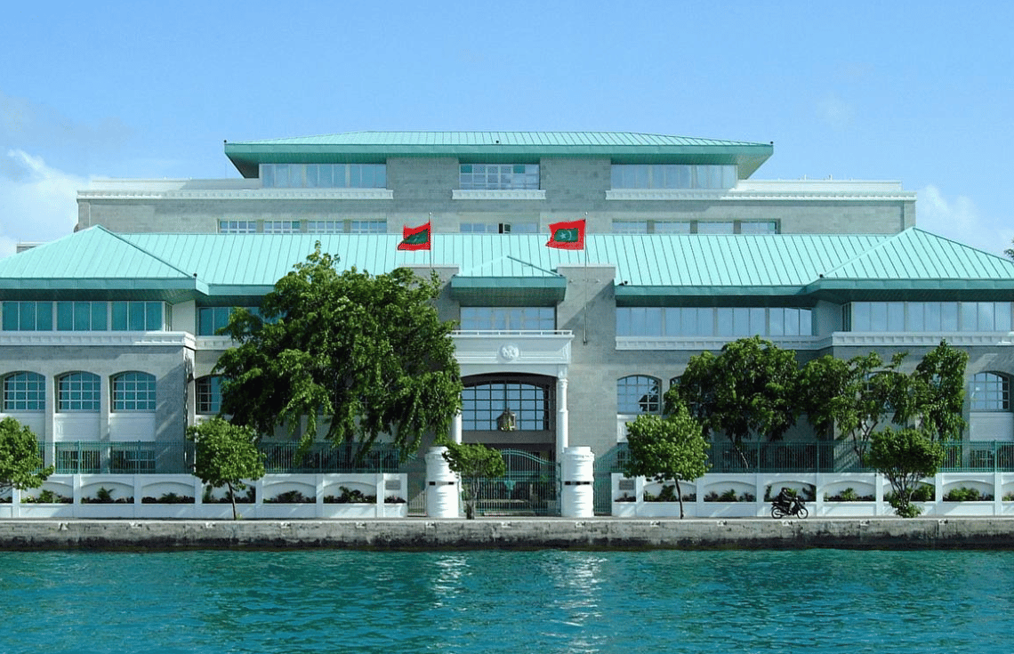 ރައީސްގެ ދެކަނބަލުން ސިންގަޕޫރަށް ކުރެއްވި ނުރަސްމީ ދަތުރުފުޅު ނިންމަވާލައްވައިފި