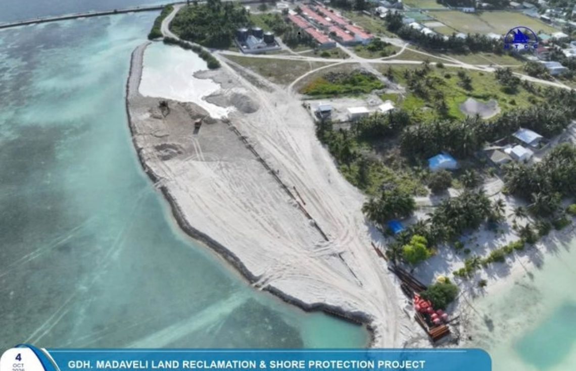 ގދ. މަޑަވެލީގެ ބިން ހިއްކުމުގެ މަސައްކަތް ކުރިއަށްދަނީ