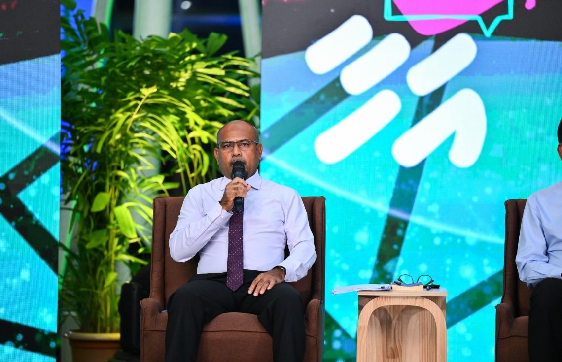 އިތުރު 12 ސީ-އެމްބިއުލާންސް ބަނުމުގެ މަސައްކަތް ކުރިއަށް އެބަދޭ: ދިފާޢީ ވަޒީރު