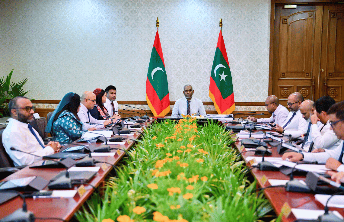 ތަރައްޤީގެ މަޝްރޫއުތައް ހަލުވި ކުރުމާ ގުޅޭ ގޮތުން ކެބިނެޓުގައި މަޝްވަރާކޮށްފި