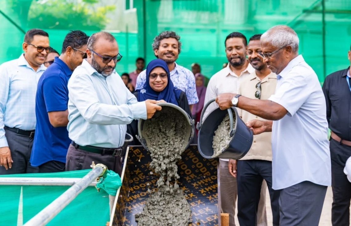 ވިލިމާލެ މަސްޖިދުއްސަލާމް ހުރި ބިމުގައި އައު މިސްކިތެއްގެ ބިންގާ އަޅައިފި