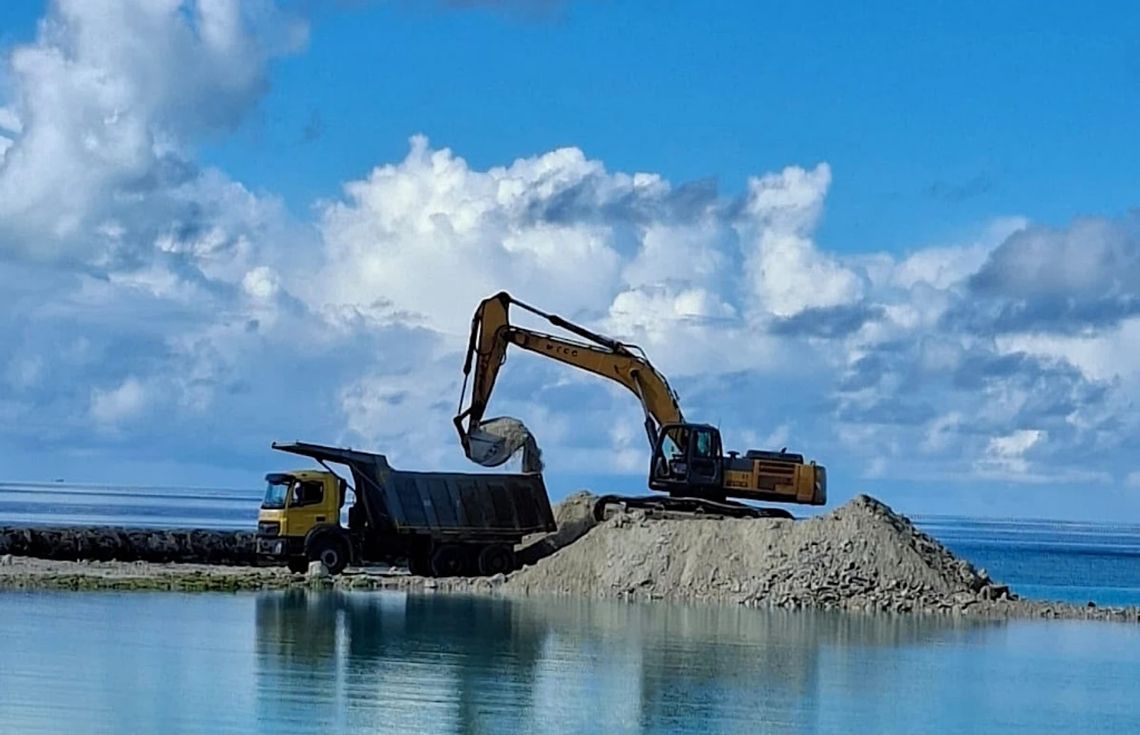 ރ. މީދޫ ބަނދަރު ތަރައްޤީކުރުމުގެ މަޝްރޫއުގެ 47 އިންސައްތަ ނިމިއްޖެ