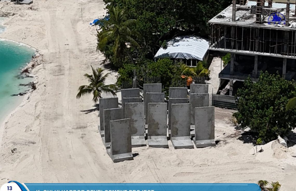 ގުޅީ ބަނދަރަށް ބޭނުންވާ އެއްގަމުތޮށީގެ ބްލޮކް ޝިޕްމެންޓެއް އެ ރަށަށް ގެންގޮސްފި