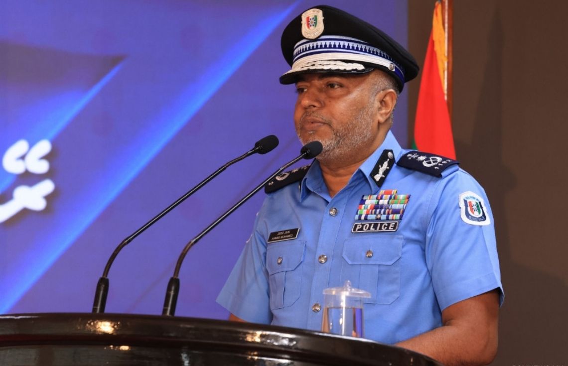 ފުލުސް އޮފިސަރުގެ ގައިގައި ސައިކަލުން ޖެއްސީ ގަސްތުގައިކަމަށް ބެލެވޭ: ސީޕީ