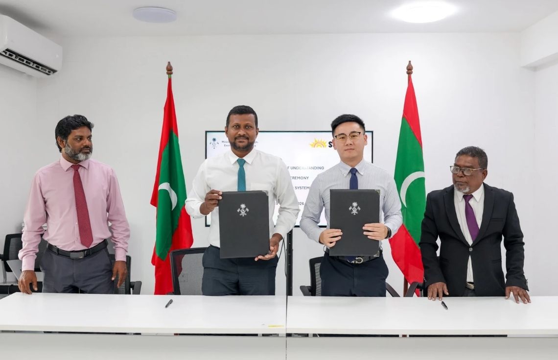 ޗައިނާ ކުންފުންޏަކާއެކު 15 މެގަވޮޓުގެ ސޯލާ އަދި ބެޓެރި އެނާޖީ ސްޓޯރޭޖް މަޝްރޫޢެއްގައި ސޮއިކޮށްފި