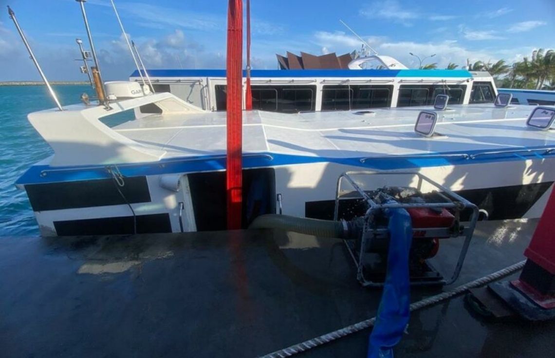 ދިޔަވަމުންދިޔަ ލޯންޗަކަށް ސިފައިން އެހީތެރިކަން ފޯރުކޮށްދީފި